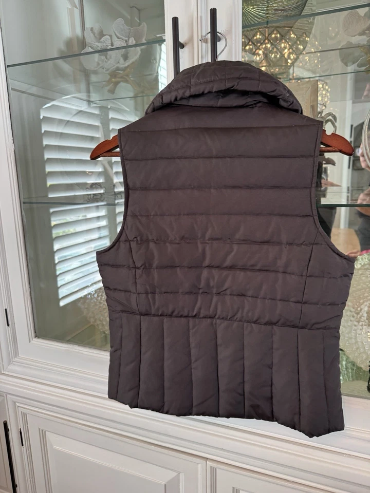 Kenneth Cole Reaction Women's Size Medium Vest Brown Puffer Down Feather Fill - Image 3 of 4
