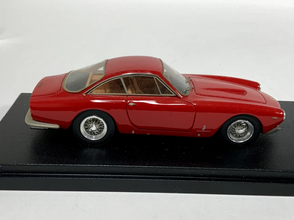 Ferrari 250 Lusso 1/43 BBR de 1963 en rojo Rosso Corsa BG71A. TA012 Foto 3 de 4