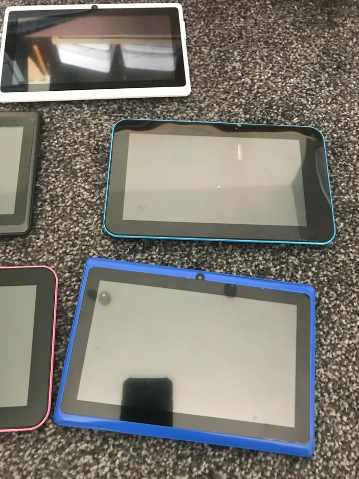 Lot of (5x) 7" Inch Tablets - All Various Defects - Spares or Repair - Image 3 of 4