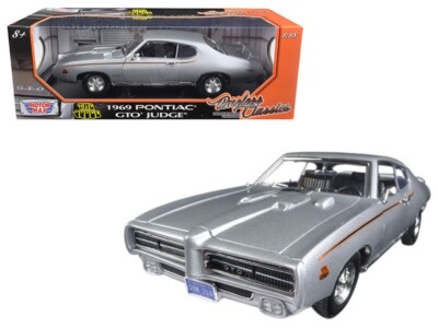 ミニカー 1969 PONTIAC GTO JUDGI 1/18 MOTOR MAX 1969 Pontiac GTO Judge Silver Diecast Model Car | Motormax