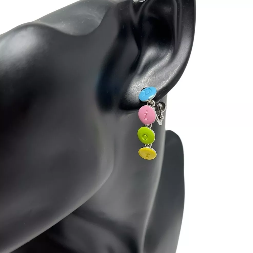 Boucles d'oreilles Christian Dior vintage logo multicolore argent accessoire bijou