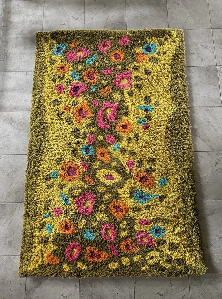 Impresionante Alfombra MCM Vintage Años 60/70 Mechonada a Mano Lana Peluda 3.5’x5.5’ Boho Hippie Foto 2 de 4