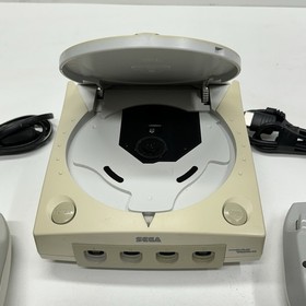 SEGA Dreamcast HKT-3020 Japan Console Bundle Complete with Original Controllers