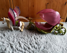 Fantasy Einhorn Figur mit Fl&uuml;geln & Kutsche/Wagen, wei&szlig;/pink, Set