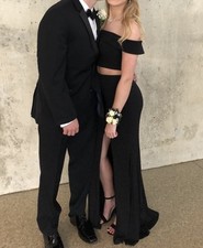 Faviana Black Sparkly Off Shoulder 2 Piece Prom Set Dress - Size 2