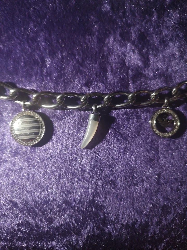 Pulsera Emporio Armani $120 rara alta costura Foto 3 de 4
