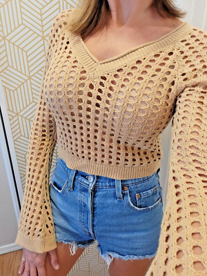 Sexy Crop V Neck Light weight Taupe Crochet Shimmer Gold Knit Sweater Top 2 XS