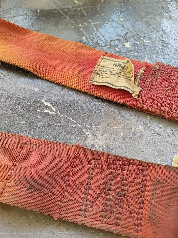 Cinturones de seguridad traseros Ford Thunderbird 1966 Foto 4 de 4