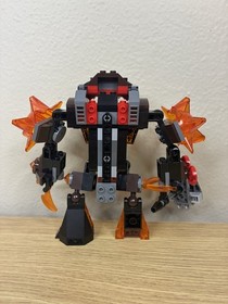 Lego Nexo Knights Infernox captures the Queen 70325