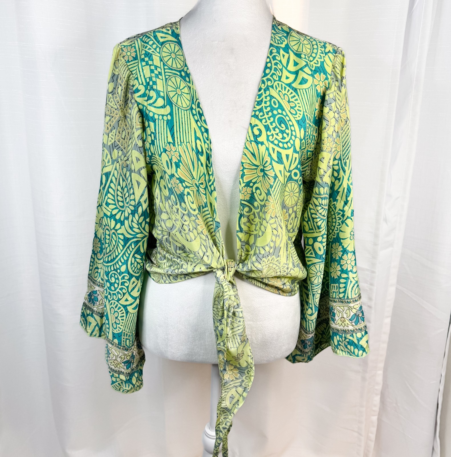 Blusa de seda boho kimono mangas envolventes/corbata de Bigg Bull talla única