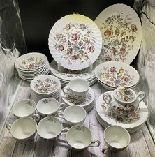 53pcs of Vintage Johnson Brothers"Staffordshire Bouquet"multicolor floral design