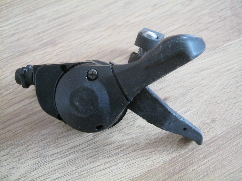 Shimano STX Retro Gear Shifter SL-MC37 RH Right Hand 7 Speed for bike bicycle - Image 2 of 2