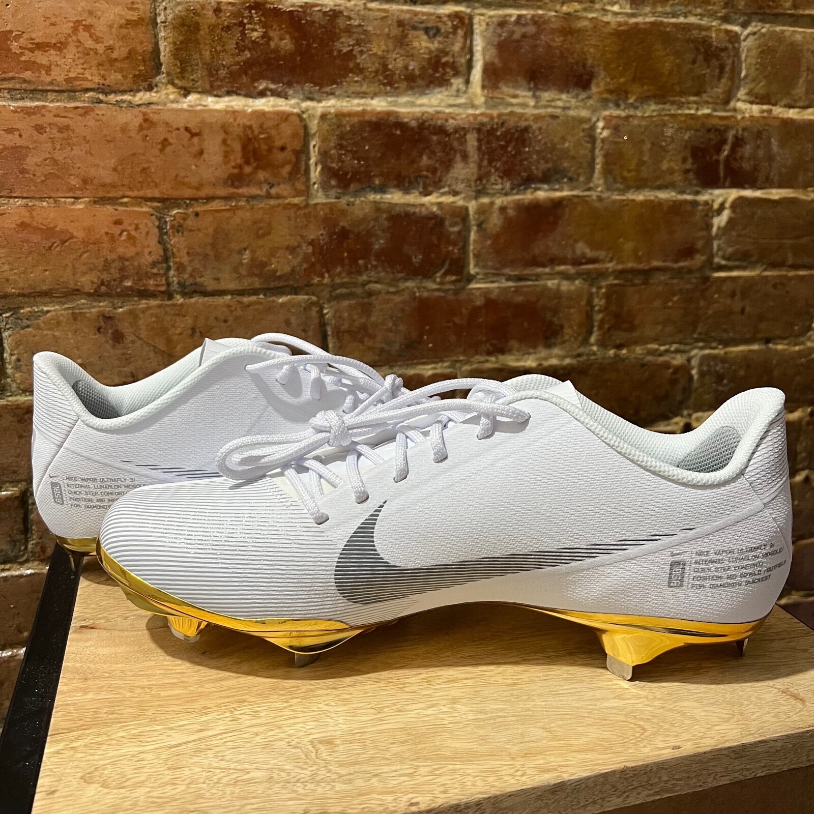 nike men's lunar vapor ultrafly elite metal baseball cleats