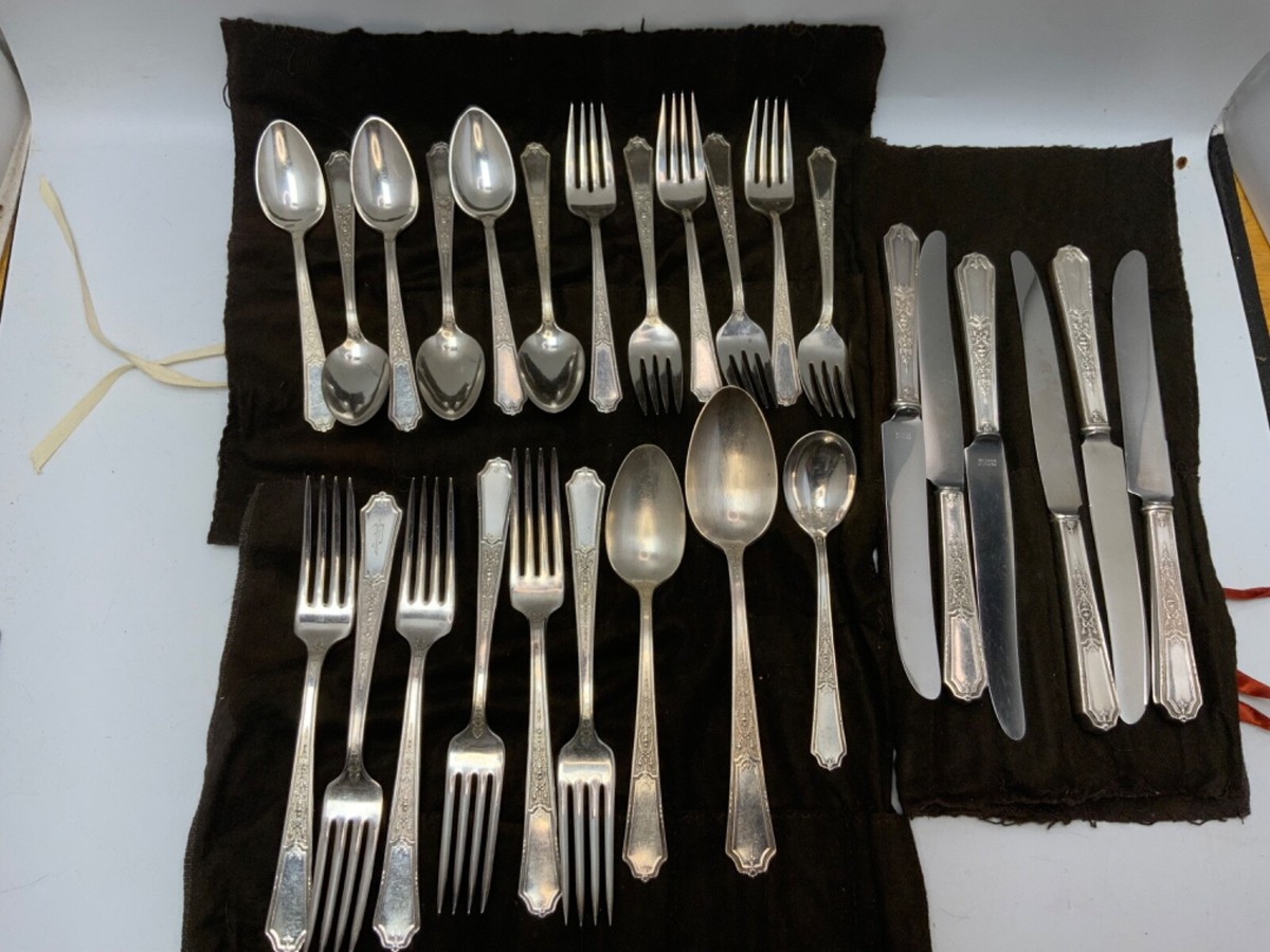 【ROGERS BROS】 ヘリテージ ディナーセット 8名用 HERITAGE ROGERS BROS】 ヘリテージ ディナーセット 8名用 HERITAGE