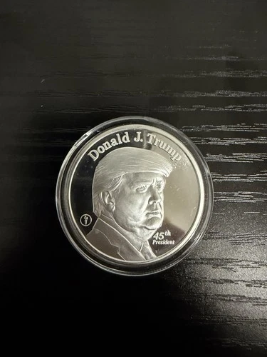 Donald J. Trump 45th President 1 oz .999 Fine Silver Round