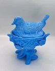 Vintage Westmoreland WG Blue Milk Glass Robin on Nest Pedestal Covered Dish