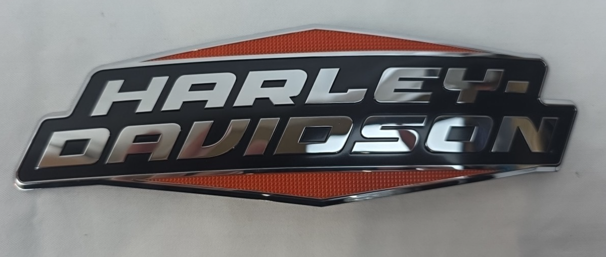 HARLEY-DAVIDSON GENUINE TOURING GAS TANK EMBLEMS 14101841 14101842