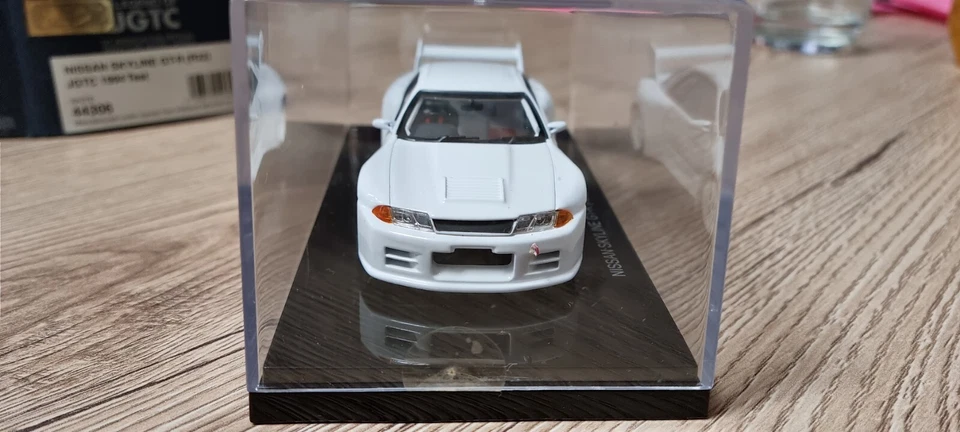 EBBRO 1/43 NISSAN SKYLINE GT-R R32 LEGEND OF JGTC 1994 - Immagine 2 di 4