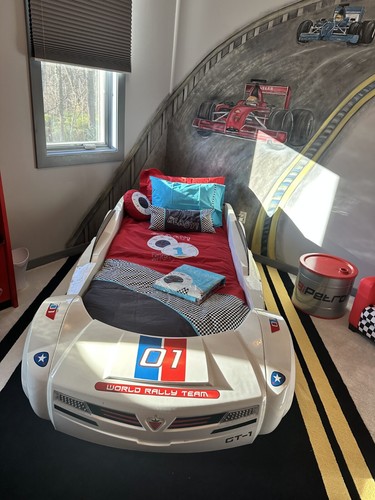 cilek racecar bed race car and kids bedroom desk furniture set gently used