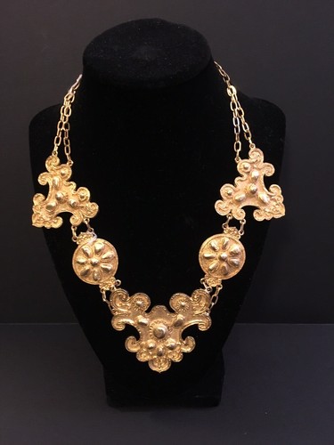 Judith Leiber Necklace - Picture 1 of 12