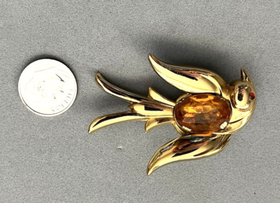 Vintage CORO Amber Rhinestone Belly Flying Bird Gold Tone Pin Brooch