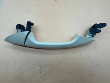 Mercedes-Benz Türgriff aussen rechts Beige W212 W204 W176 W117 A2047600270 M839 Mercedes-Benz Türgriff aussen rechts Beige W212 W204 W176 W117 A2047600270 M839