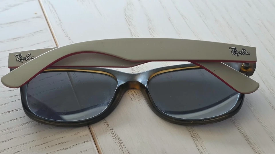 Ray-Ban Wayfarer Classic RB2132, foto 3 di 5
