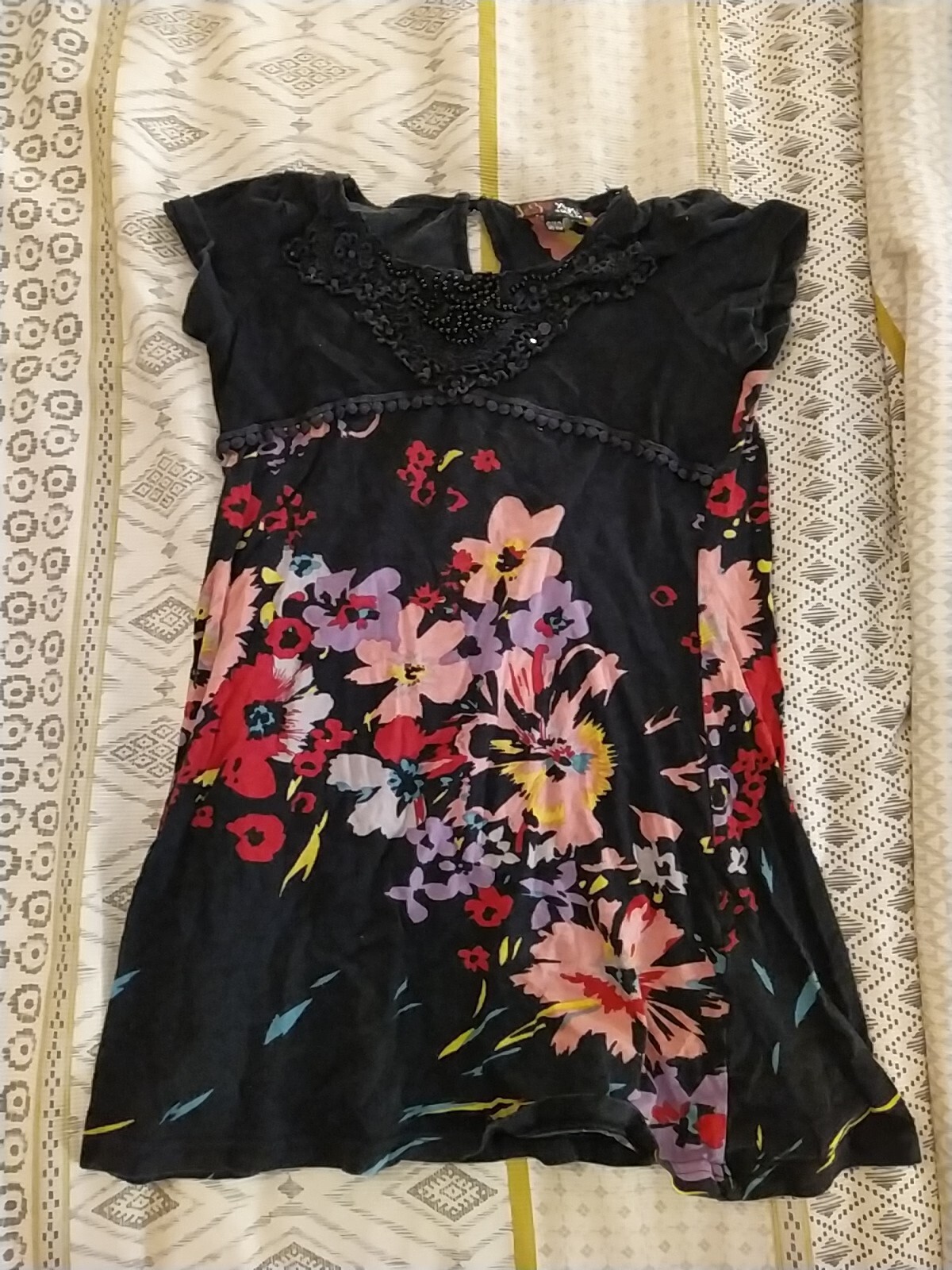 Picture 1 of 1