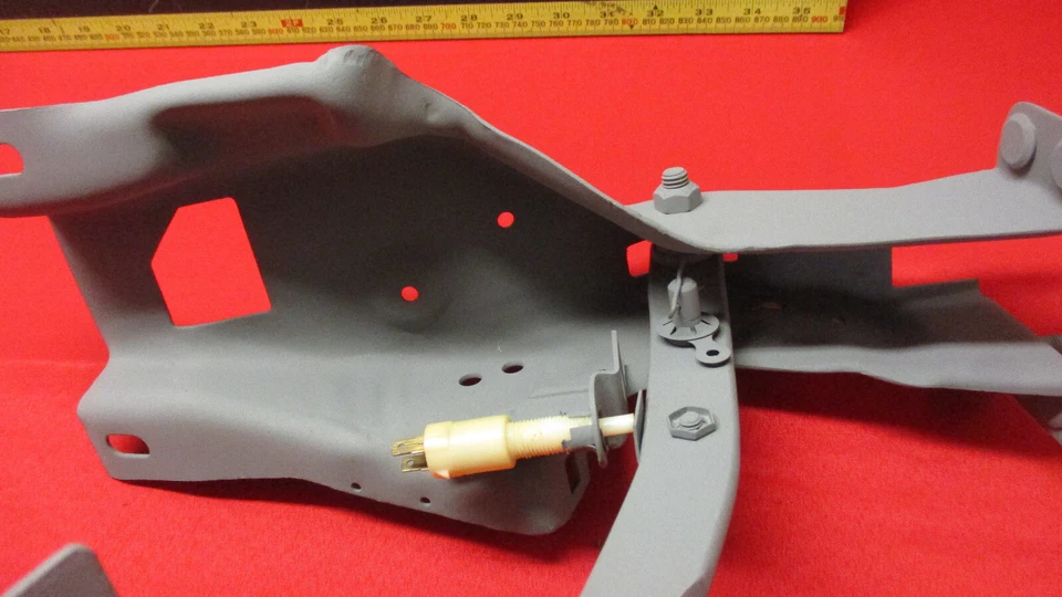 Chevrolet Nova 1975-1979 pedal de freno automático Foto 3 de 4