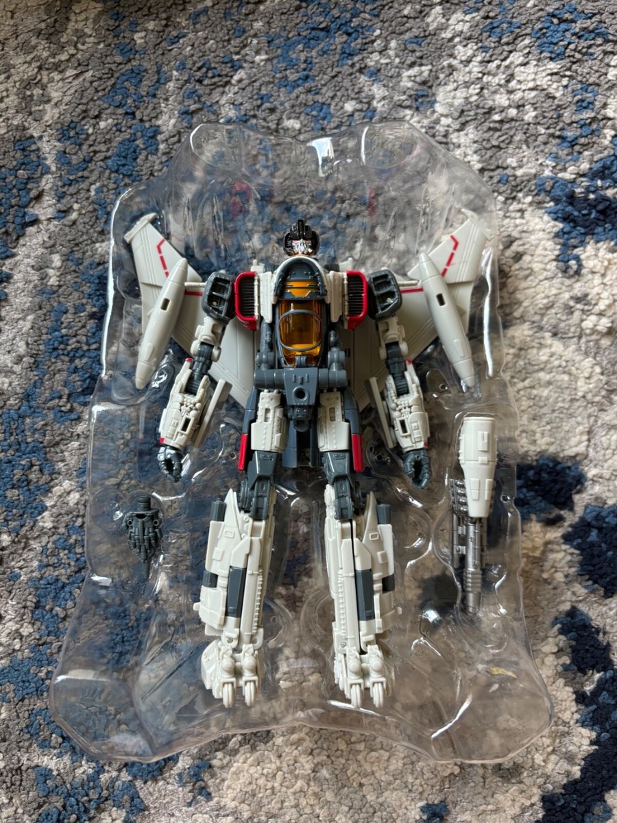 Transformers Studio Series #65 BLITZWING Voyager Class Bumblebee