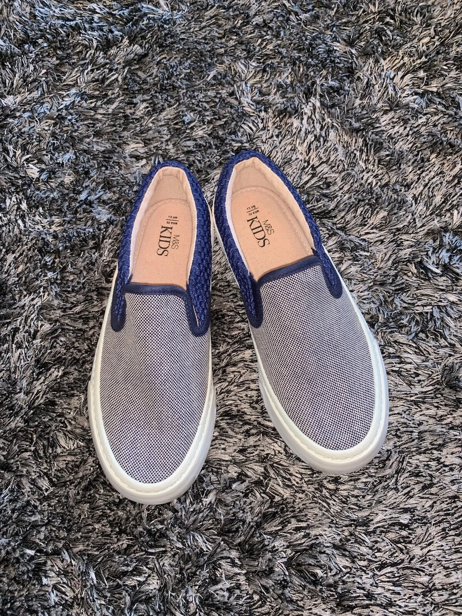 NEW WITHUT BOX MARKS SPENCERS BOYS NAVY PLIMSOLLS 13 UK 32 EUR