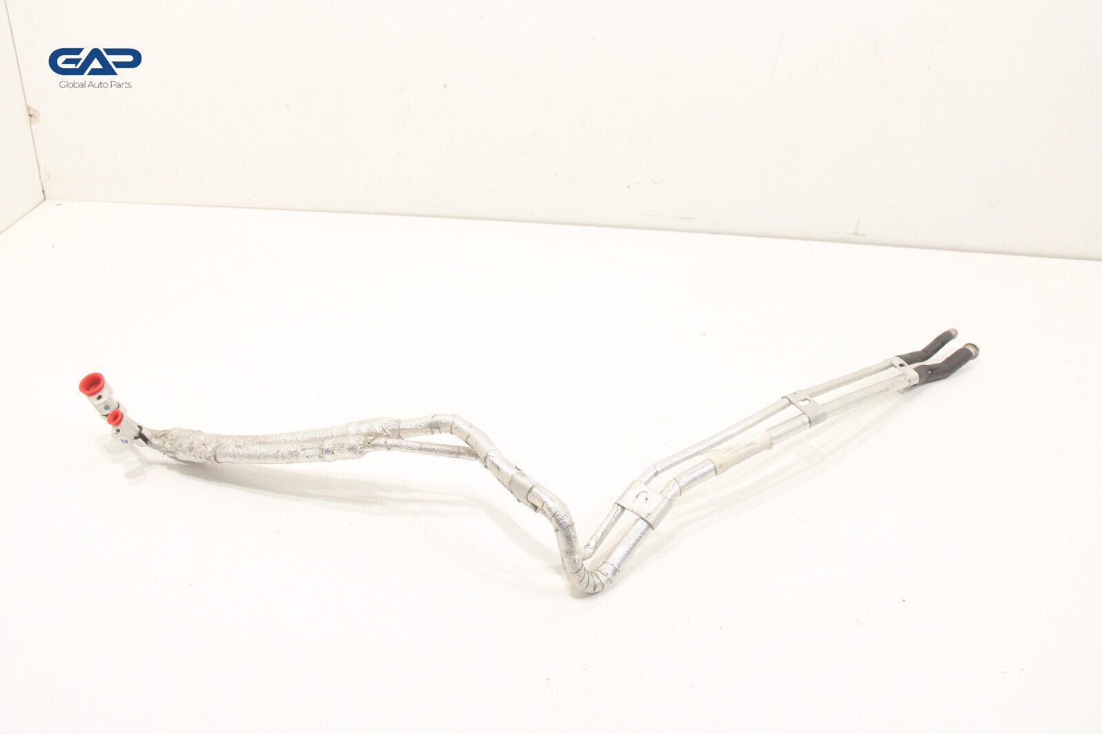 10-19 ASTON MARTIN RAPIDE AC AIR CONDITIONING EVAPORATOR OUTLET & INLET HOSE OEM