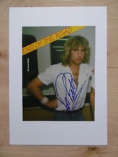 Rick Parfitt "Status Quo" autograph signed 15x21 cm index card with magazine image