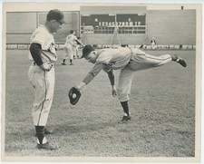 1948 Press Photo Whitey Lockman Mel Ott New York Giants Baseball Type 1
