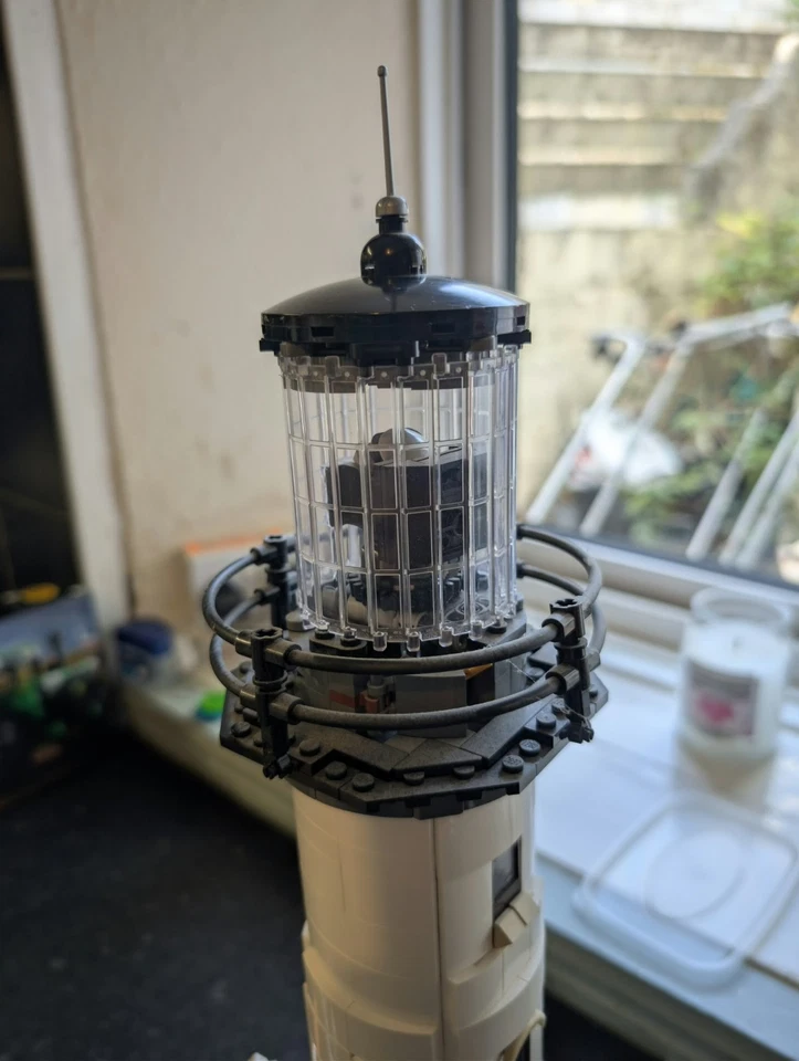 LEGO Ideas 21335 Motorized Lighthouse, photo 2 of 5