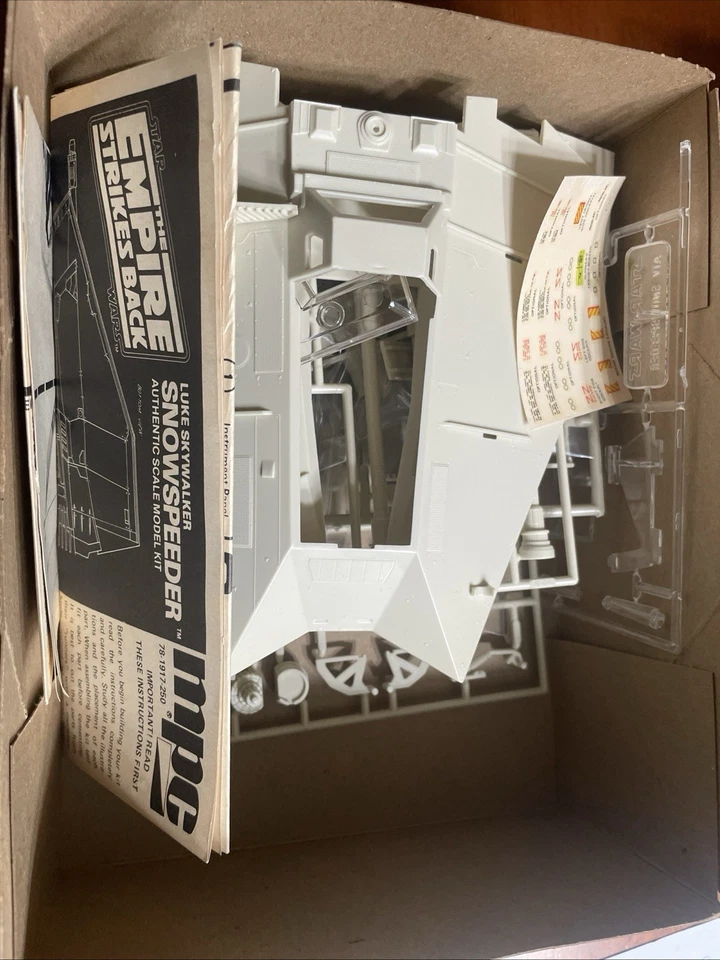 Empire Strikes Back Star Wars Luke Skywalker's Snowspeeder - MPC/ERTL Kit#8914 - Image 2 of 4