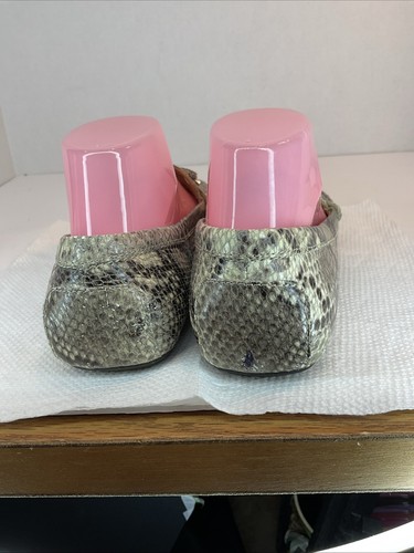 Mocasín Isaac Mizrahi Live Python de cuero en relieve talla 9. M - Imagen 7 de 10