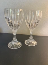 Set of 2 Mikasa Park Lane Wine Goblets Glasses 6 3/4 Full Lead Crystal    CLEAN