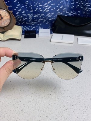GENTLE MONSTER FLATBA Women's Sunglasses Lens Size 64-15-142mm - With New Case