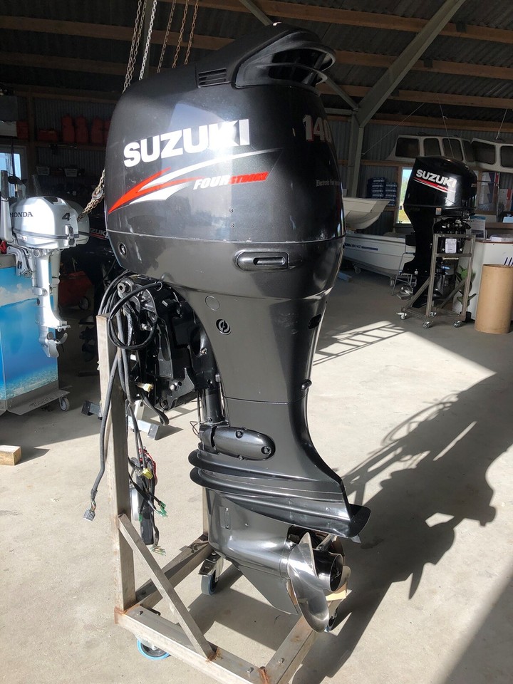 Мотор suzuki 140