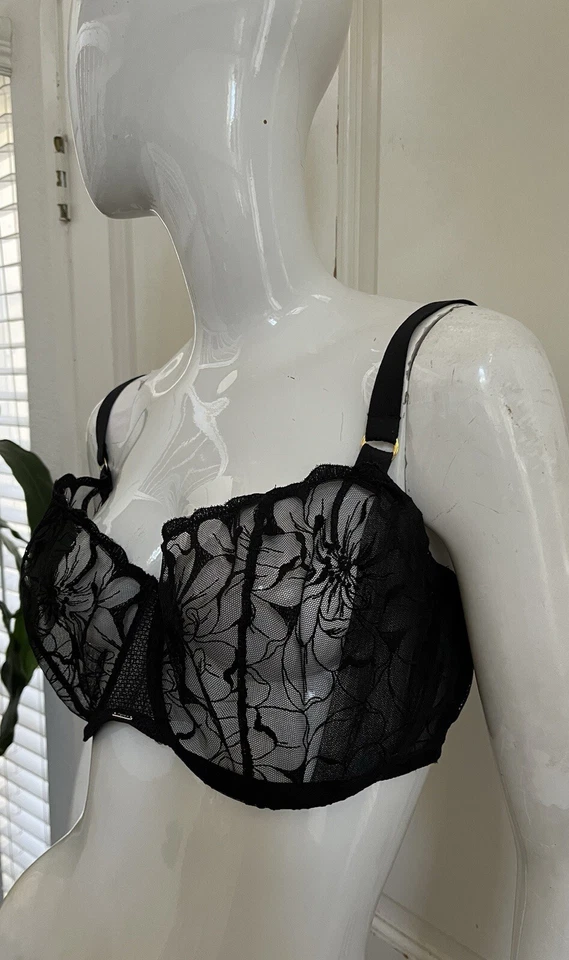 CHANTELLE Black Sheer Lace FLEURS Underwire Bra Sz 36DDDD #C12M50 - Image 2 of 4