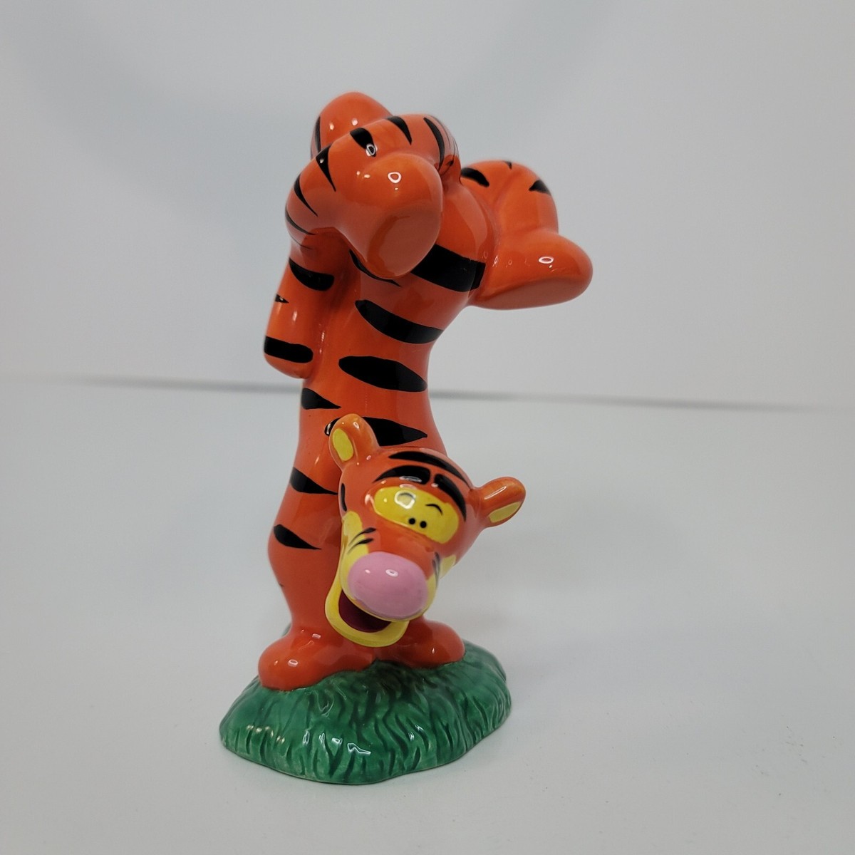 Vintage Disney Tigger Figure 5