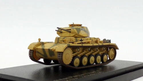 Modellini statici di veicoli militari Hobby Master scala 1:72