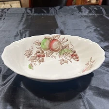 Vintage Johnson Brothers Harvest Time Vegetable Bowl Made In England RARE 7 X 9”