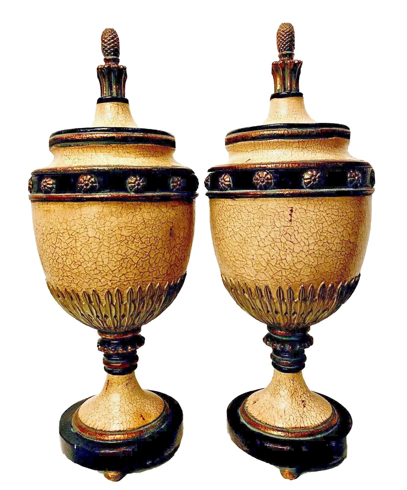 Round Transitional Urns