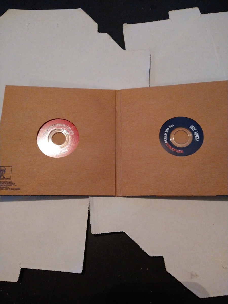 【中古】 Live in Perth パール・ジャム Live: 02-23-03 - Perth, Australia by Pearl Jam (CD, May-2003