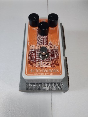 Electro Harmonix EHX Flatiron Fuzz-Fuzz/Distortion Guitar Pedal-Opened Box