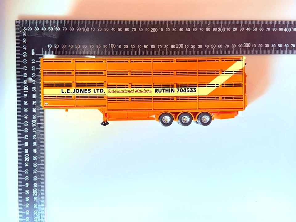 CORGI LIVESTOCK TRANSPORTER TRAILER MODEL ONLY LE JONES CC12424 1:50 - Image 2 of 4