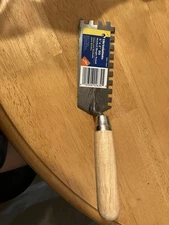 tile solutions 2634 5”x2”sq notched margain trowel