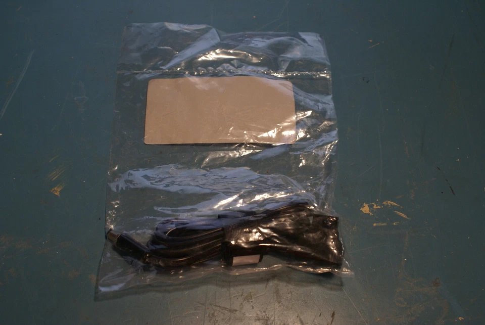 Lowel Anton Bauer D-Tap Cable 5 ft 1L - Image 2 of 4